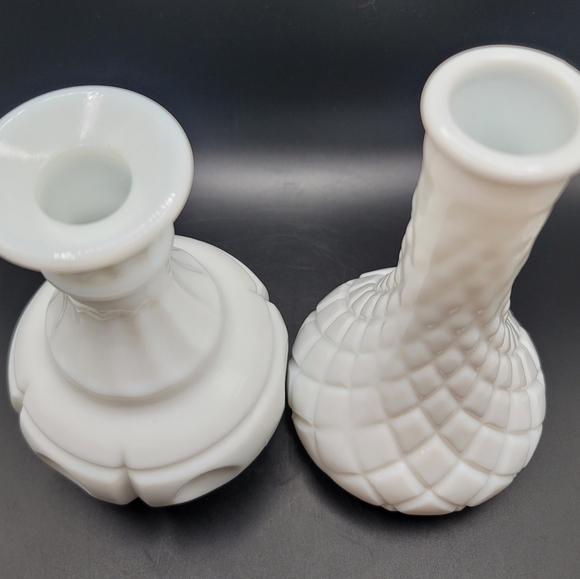Vintage Small Milk Glass Bud Vases Set Of 2 - Picture 8 of 9